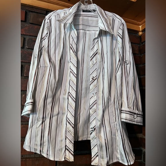 Womens button down shirt - Picture 1 of 3